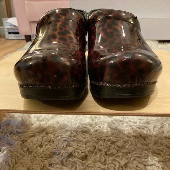 Dansko Shoes Red Leopard. Excellent condition - Picture 2 of 10